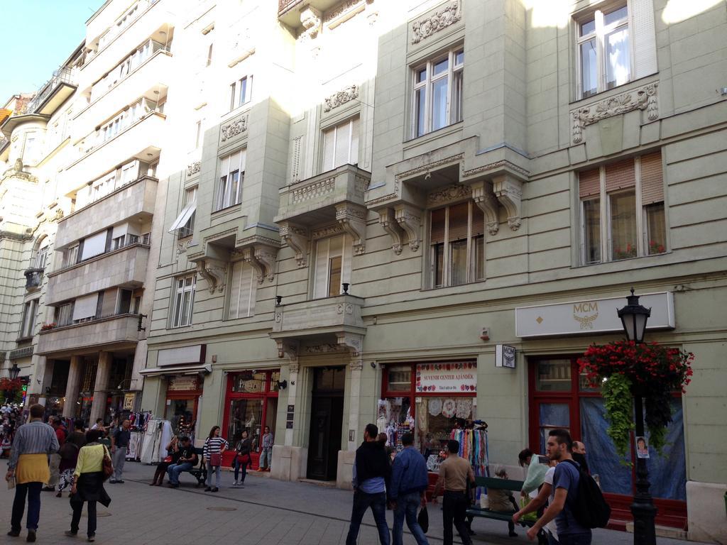 Family Buddha Apartment Budapesta Exterior foto